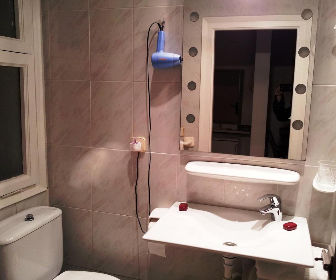 Apartaments Mare Nostrum Sitges Luaran gambar
